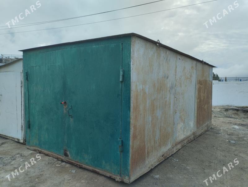 Arenada garaž - Туркменбаши - img 1