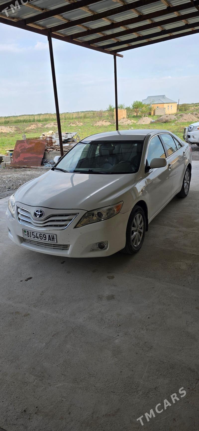 Toyota Camry 2011 - 158 000 TMT - Кака - img 1