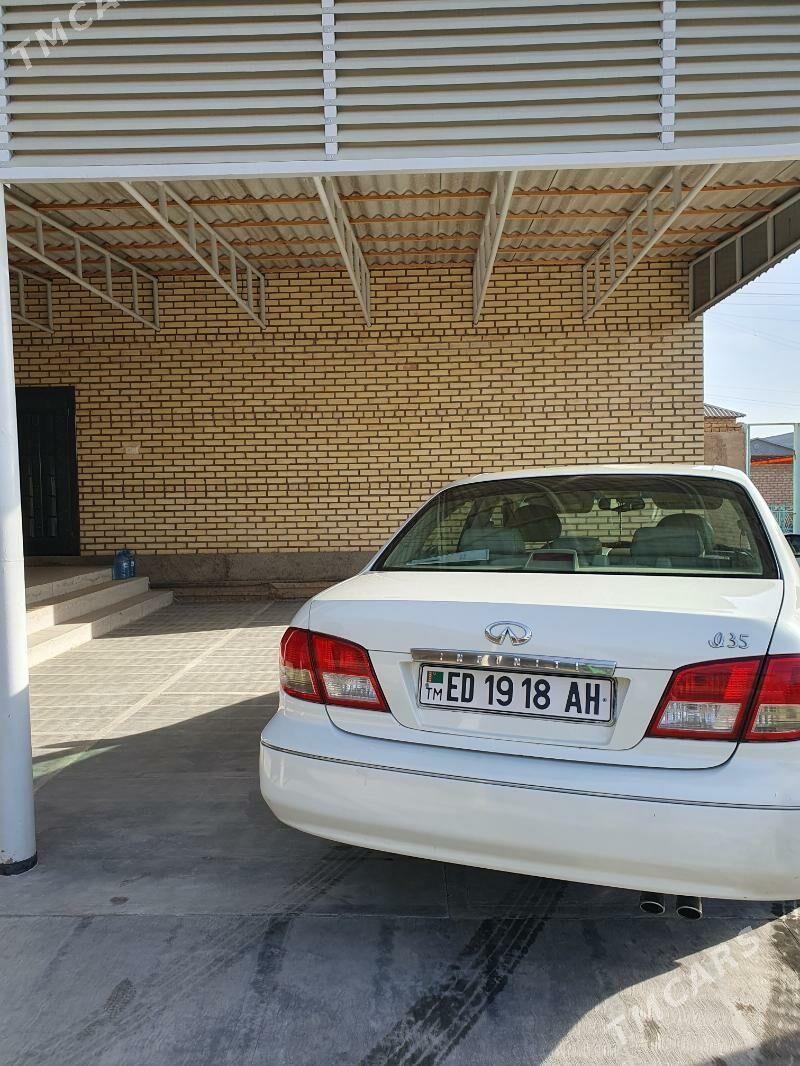 Infiniti I35 2001 - 135 000 TMT - Серахс - img 1