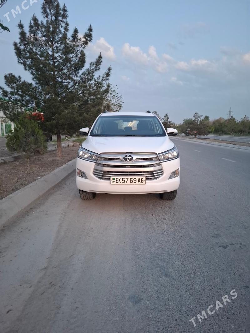 Toyota Innova 2021 - 290 000 TMT - Ашхабад - img 1