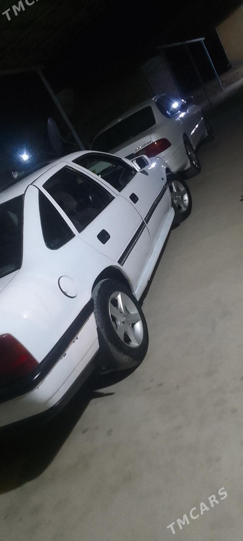 Opel Vectra 1992 - 25 000 TMT - Мары - img 1