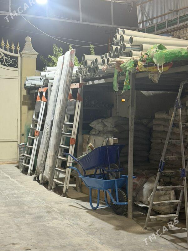 gurluşyk magazina Gruşik oglan - Çoganly - img 1