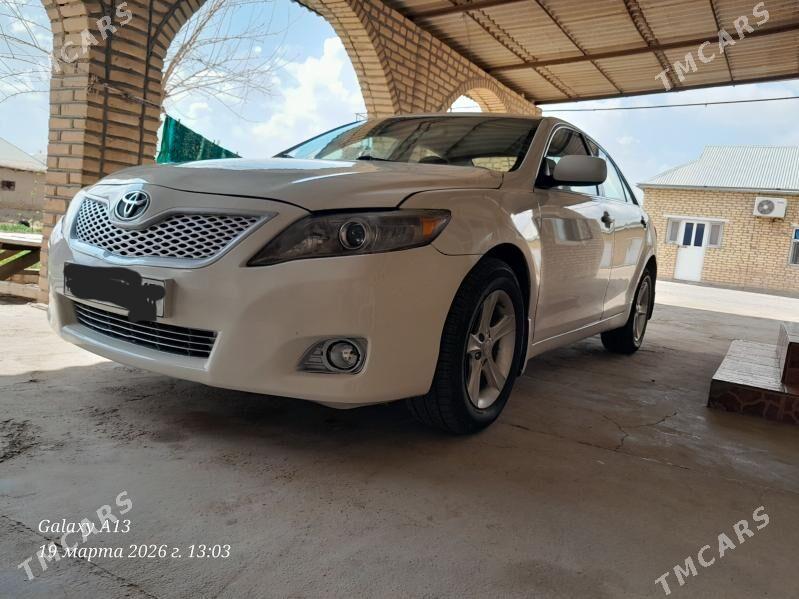 Toyota Camry 2010 - 150 000 TMT - Байрамали - img 1