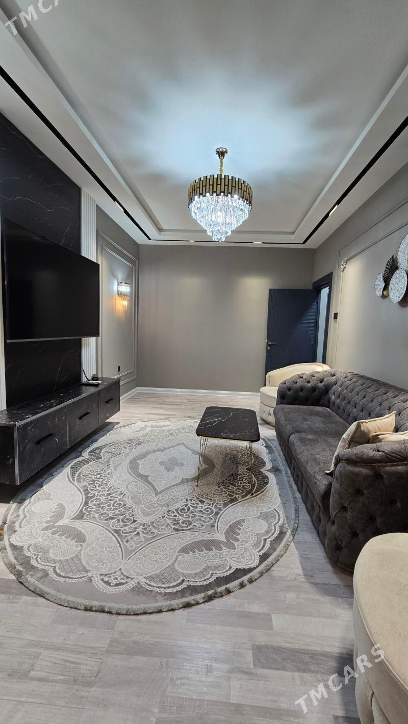 Мир 3 2-комнаты евро ремонт - Parahat 3 - img 1