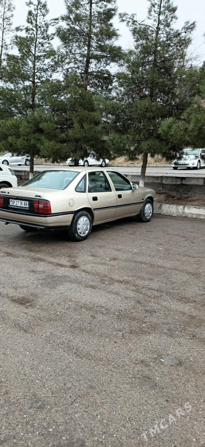 Opel Vectra 1990 - 48 000 TMT - Гёкдепе - img 1