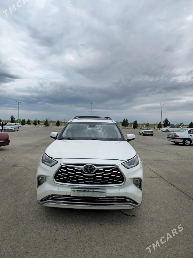 Toyota Highlander 2020 - 690 000 TMT - Чарджоу - img 1