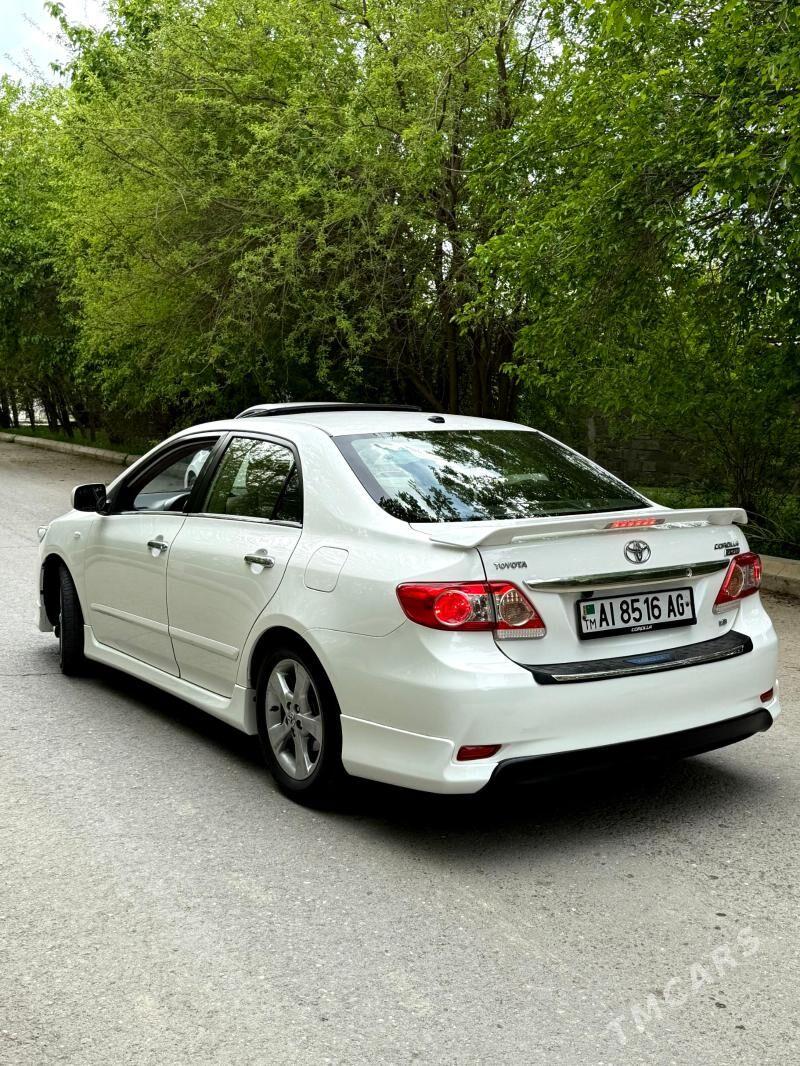 Toyota Corolla 2013 - 200 000 TMT - Гёкдже - img 1