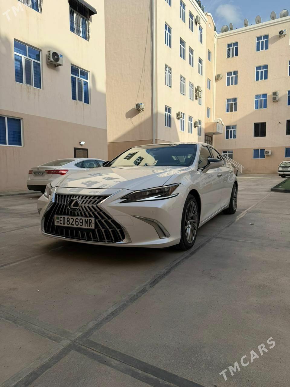 Lexus ES 350 2022 - 680 000 TMT - Мары - img 1