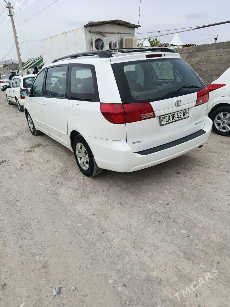 Toyota Sienna 2004 - 280 000 TMT - Бахарден - img 1
