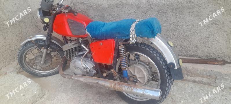 Iž Ýupiter 1995 - 8 000 TMT - Ак-Бугдайский этрап - img 1