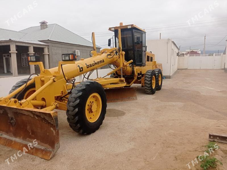 LiuGong Forklift 2008 - 500 000 TMT - Balkanabat - img 1
