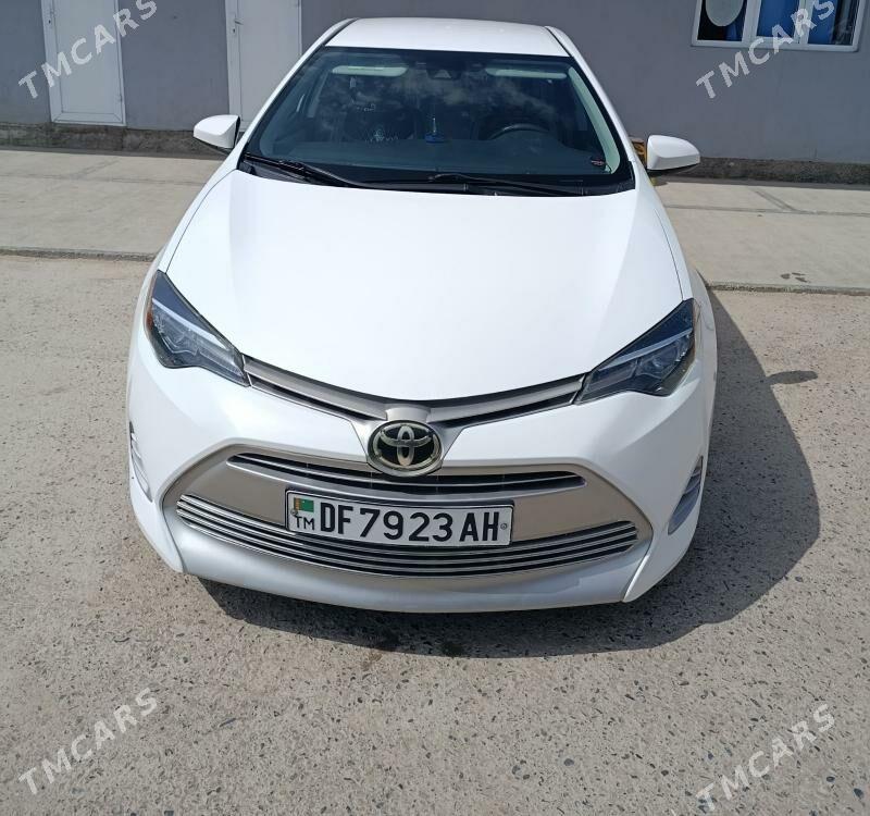 Toyota Corolla 2018 - 240 000 TMT - Теджен - img 1