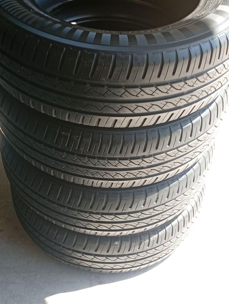 195/65/15/ Yokohama Zebra 1 200 TMT - Garadamak - img 1