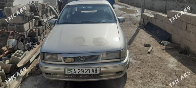 Opel Astra 1990 - 30 000 TMT - Бахарден - img 1