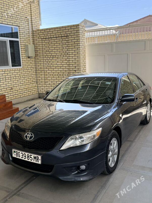 Toyota Camry 2010 - 220 000 TMT - Мары - img 1