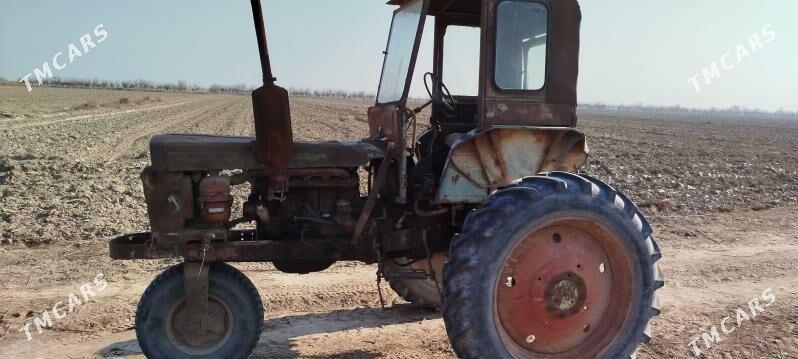 MTZ T-28 1992 - 30 000 TMT - Murgap - img 1