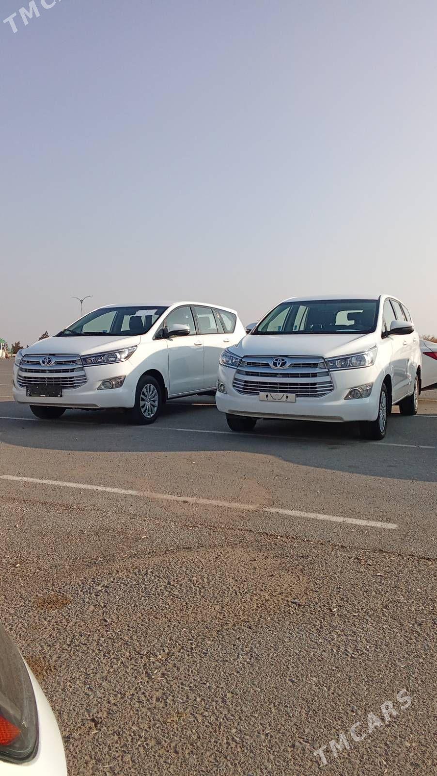 Toyota Innova 2022 - 270 000 TMT - "Алтын Асыр" Гундогар базары ( Толкучка) - img 1