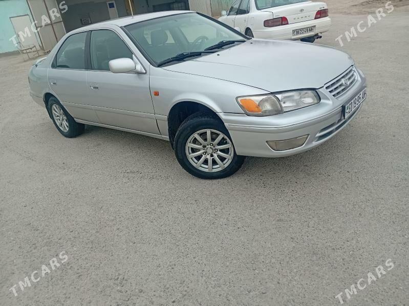 Toyota Camry 2001 - 140 000 TMT - Ашхабад - img 1