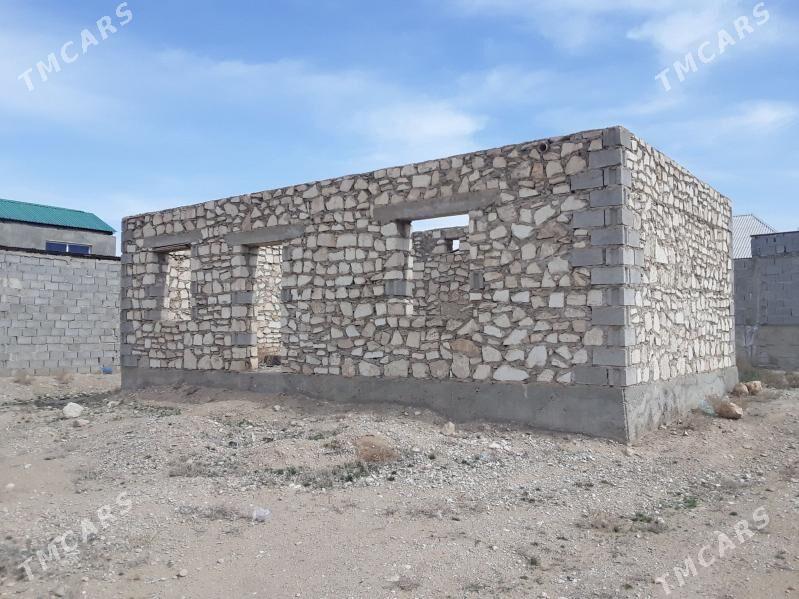 Jay - Balkanabat - img 1