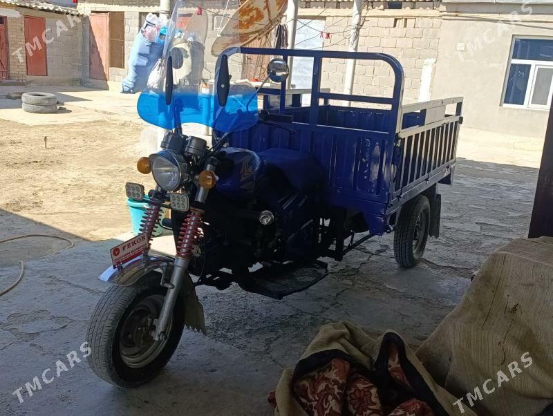 Fekon FK200-14G 2015 - 21 000 TMT - Bäherden - img 1