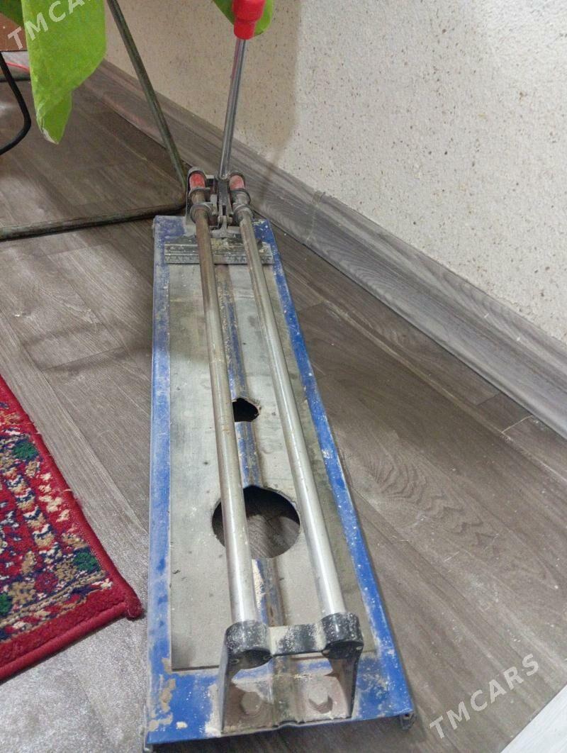 kafel kesyan makina - 30 mkr - img 1