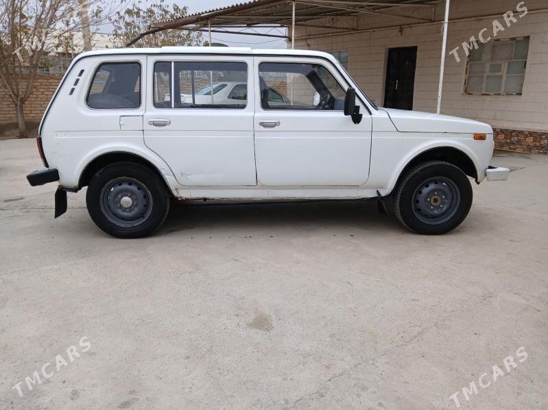 Lada Niva 2000 - 48 000 TMT - Бахарден - img 1