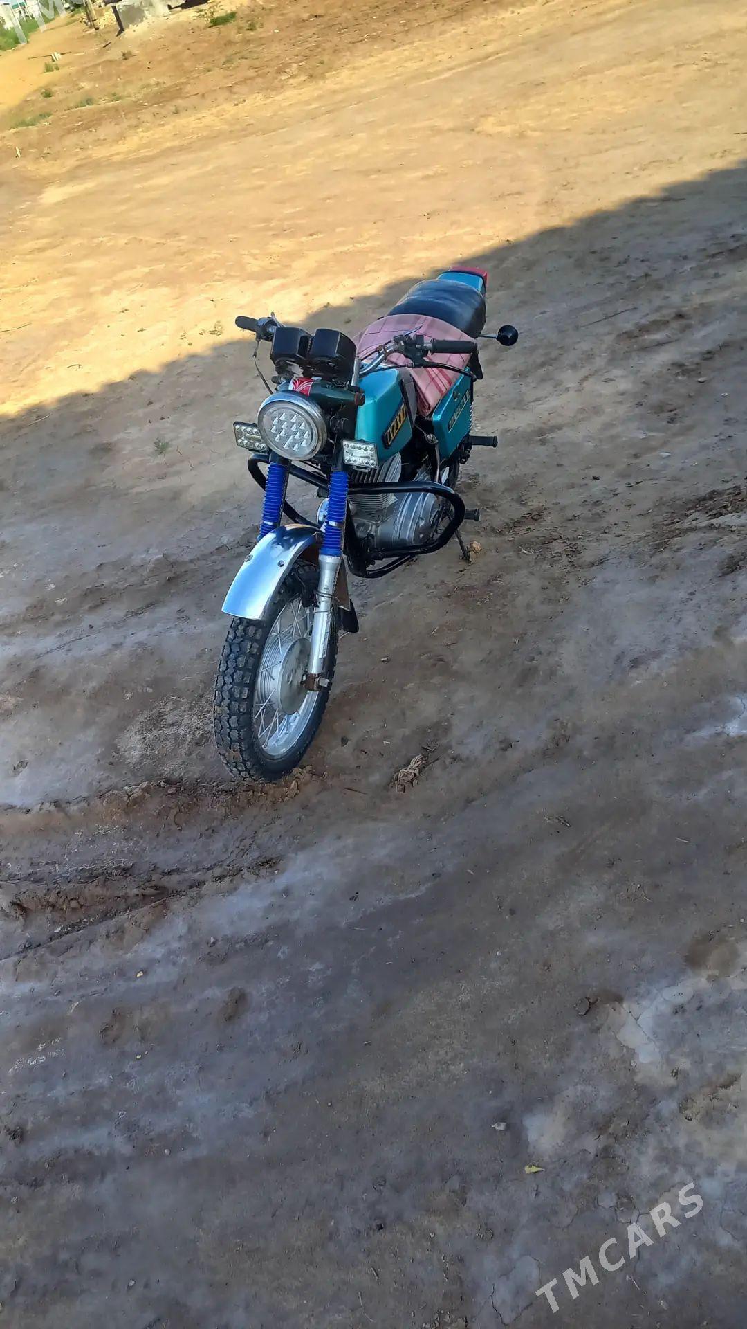 Iž Planeta 5 2013 - 15 000 TMT - Ýolöten - img 1