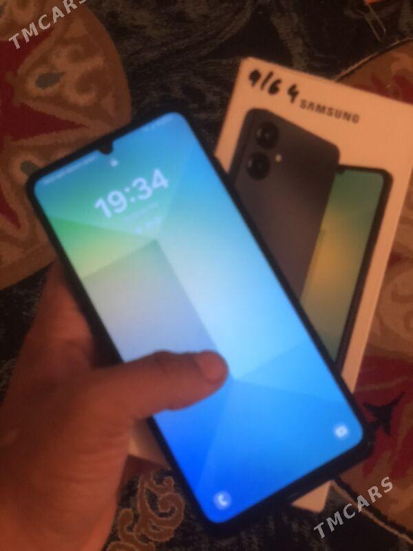 Samsung A06 - 30 мкр - img 1