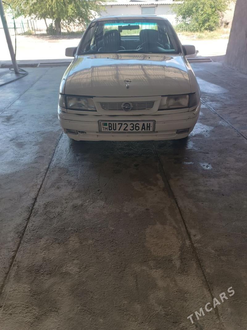 Opel Vectra 1991 - 40 000 TMT - Kaka - img 1