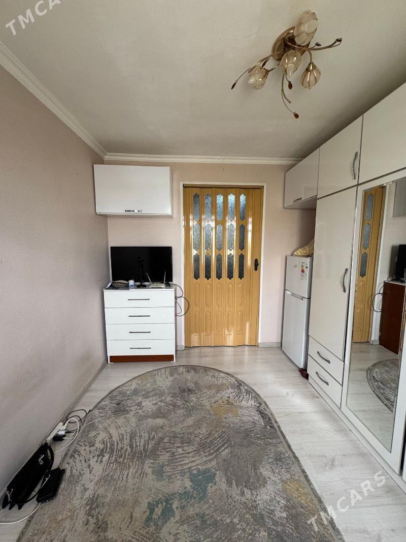 3 мкр. Гостинка 1 ком. - 3 мкр - img 1