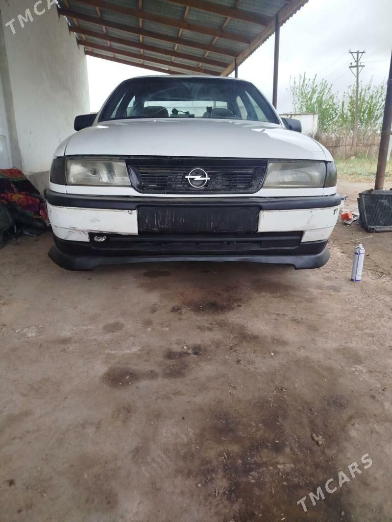Opel Vectra 1994 - 40 000 TMT - Дашогуз - img 1