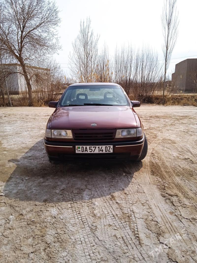 Opel Vectra 1990 - 37 000 TMT - Gubadag - img 1