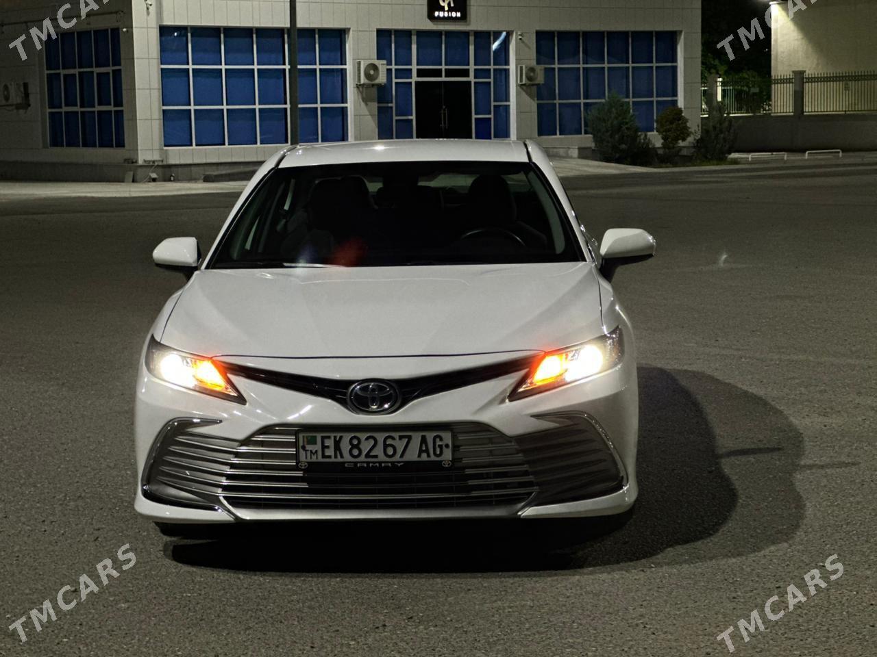 Toyota Camry 2022 - 365 000 TMT - 11 mkr - img 1