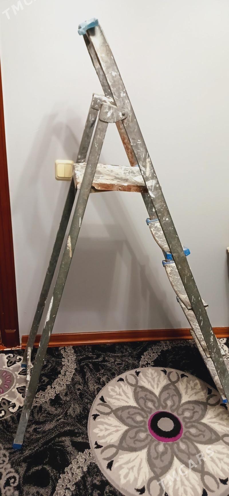 Стремянка Лестница Stremýanka - 1 mkr - img 1