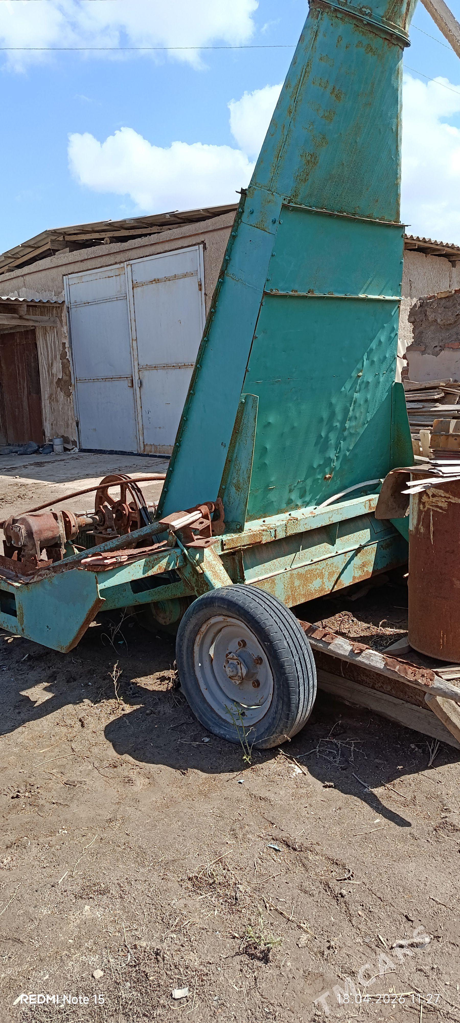 MTZ T-28 2006 - 25 000 TMT - Boldumsaz - img 1