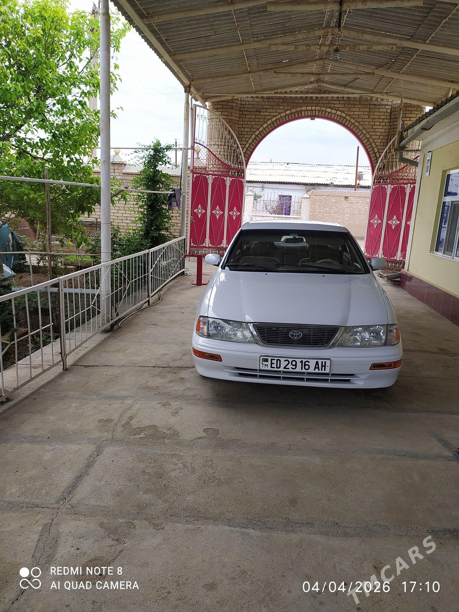 Toyota Avalon 1995 - 120 000 TMT - Теджен - img 1