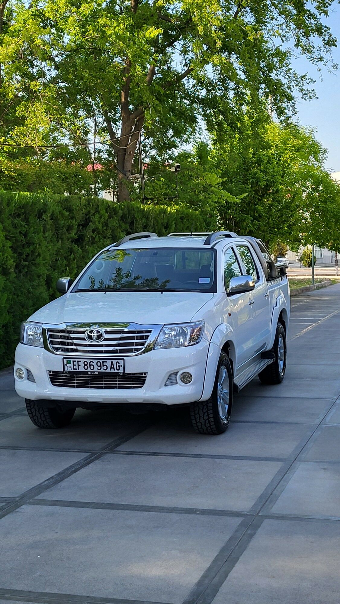 Toyota Hilux 2013 - 335 000 TMT - Бедев - img 1