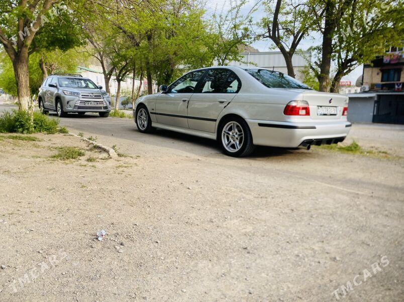BMW E39 2000 - 145 000 TMT - Туркменбаши - img 1
