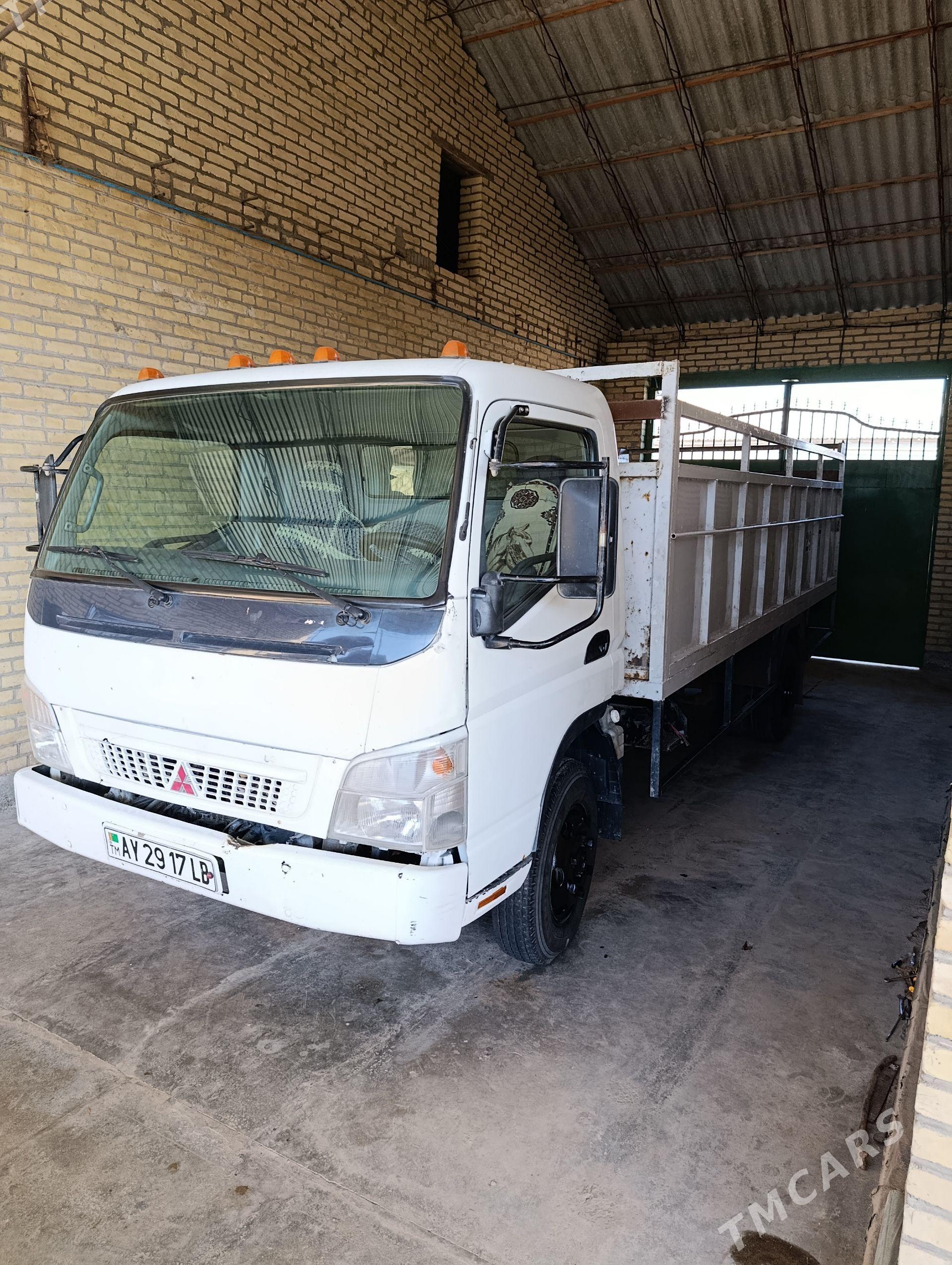 Mitsubishi Canter 2005 - 270 000 TMT - Saýat - img 1