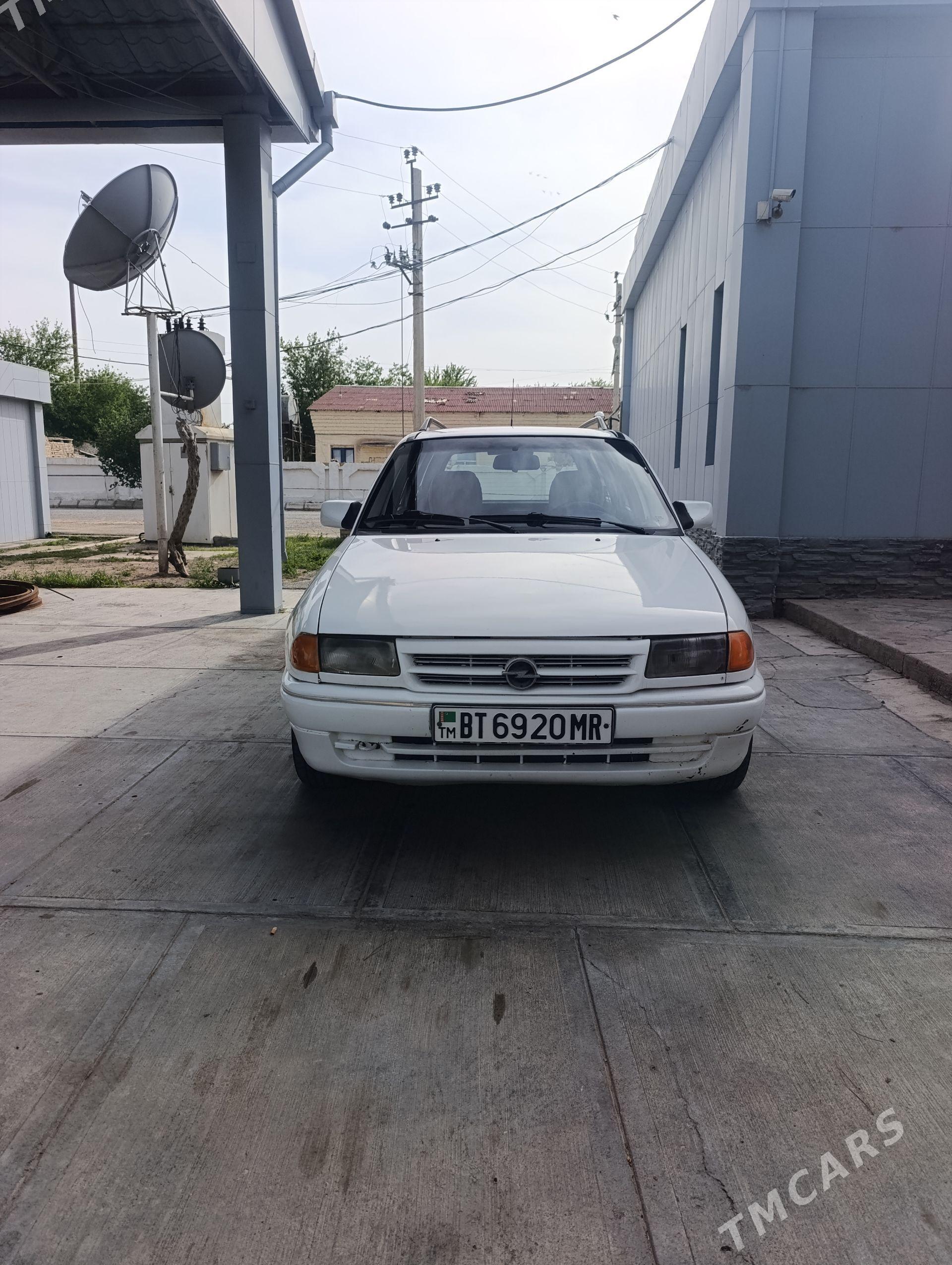 Opel Astra 1995 - 49 000 TMT - Мары - img 1