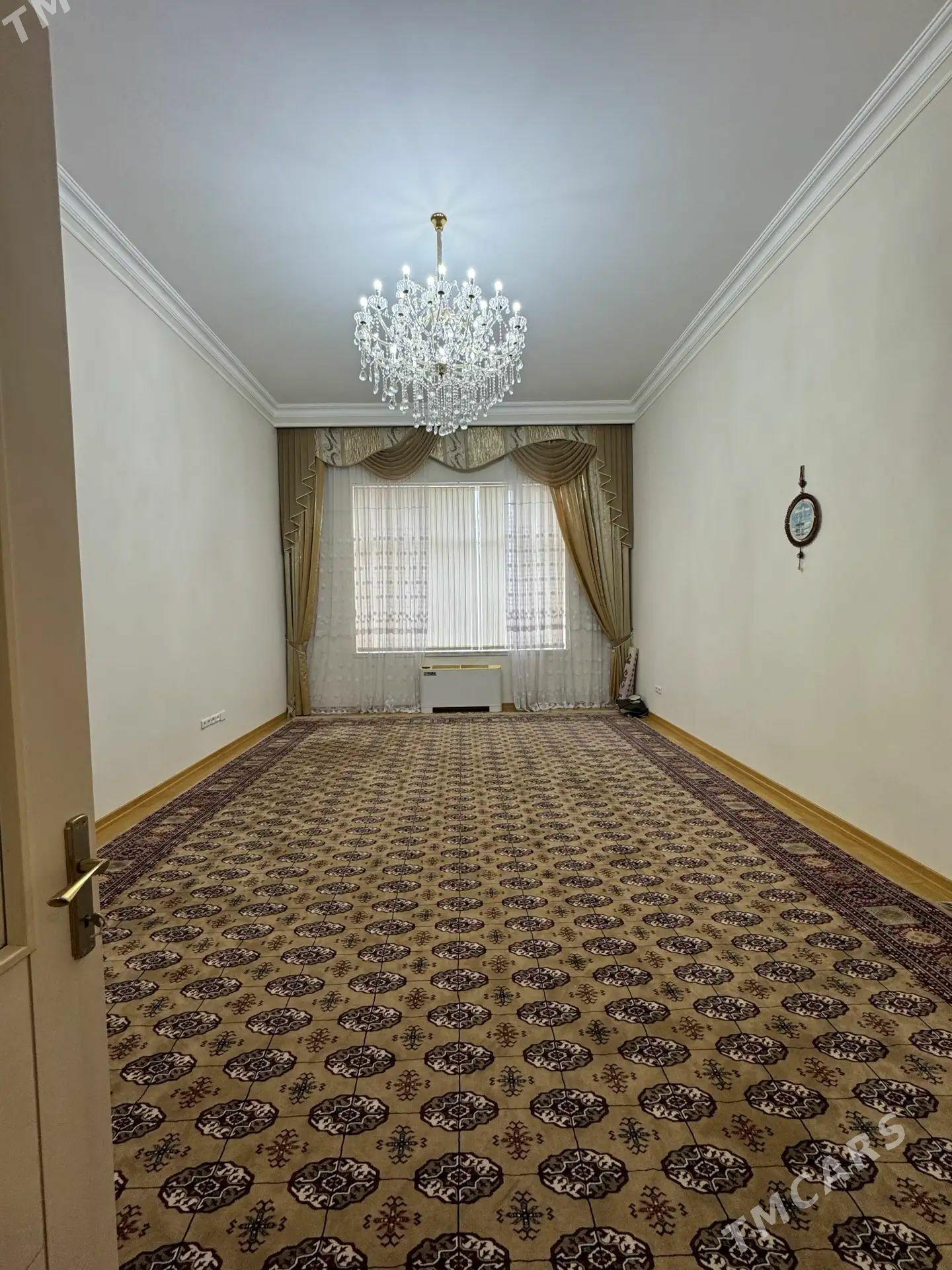 Eýesi Çehow Elitka iň gowy dom - Çehow köç. (A.Nyýazow şaýoly) - img 1