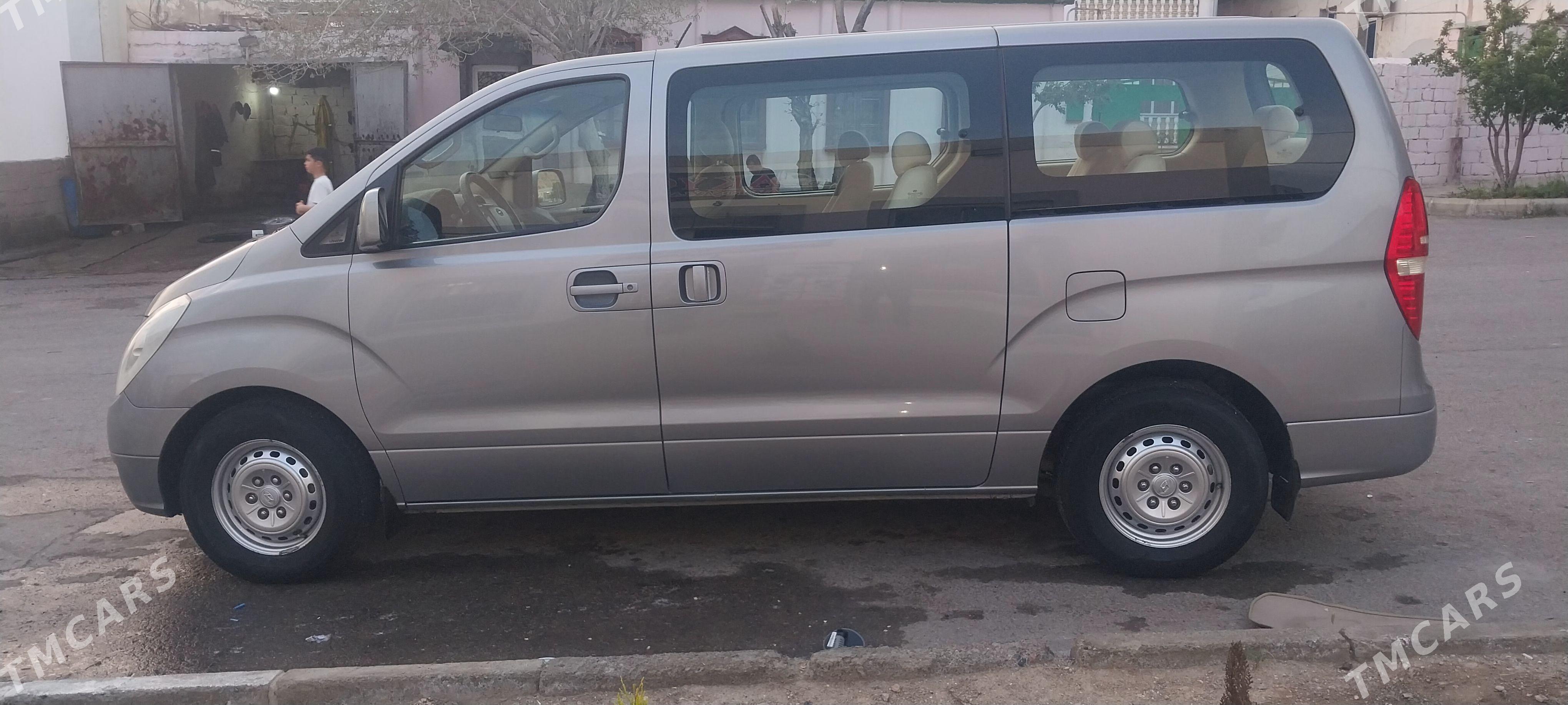 Hyundai H-1 2012 - 295 000 TMT - Türkmenbaşy - img 1