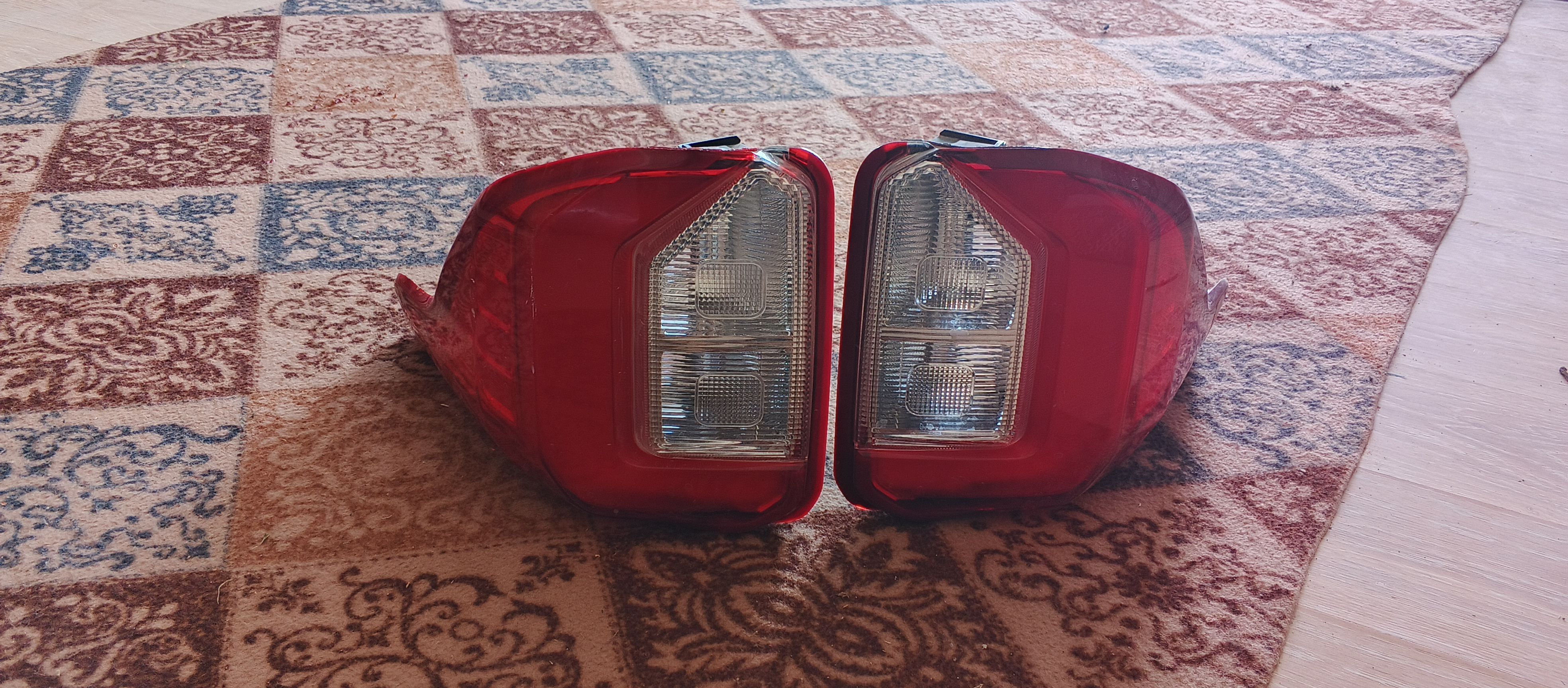 ford xplorer xlt 6 000 TMT - Бузмеин - img 1