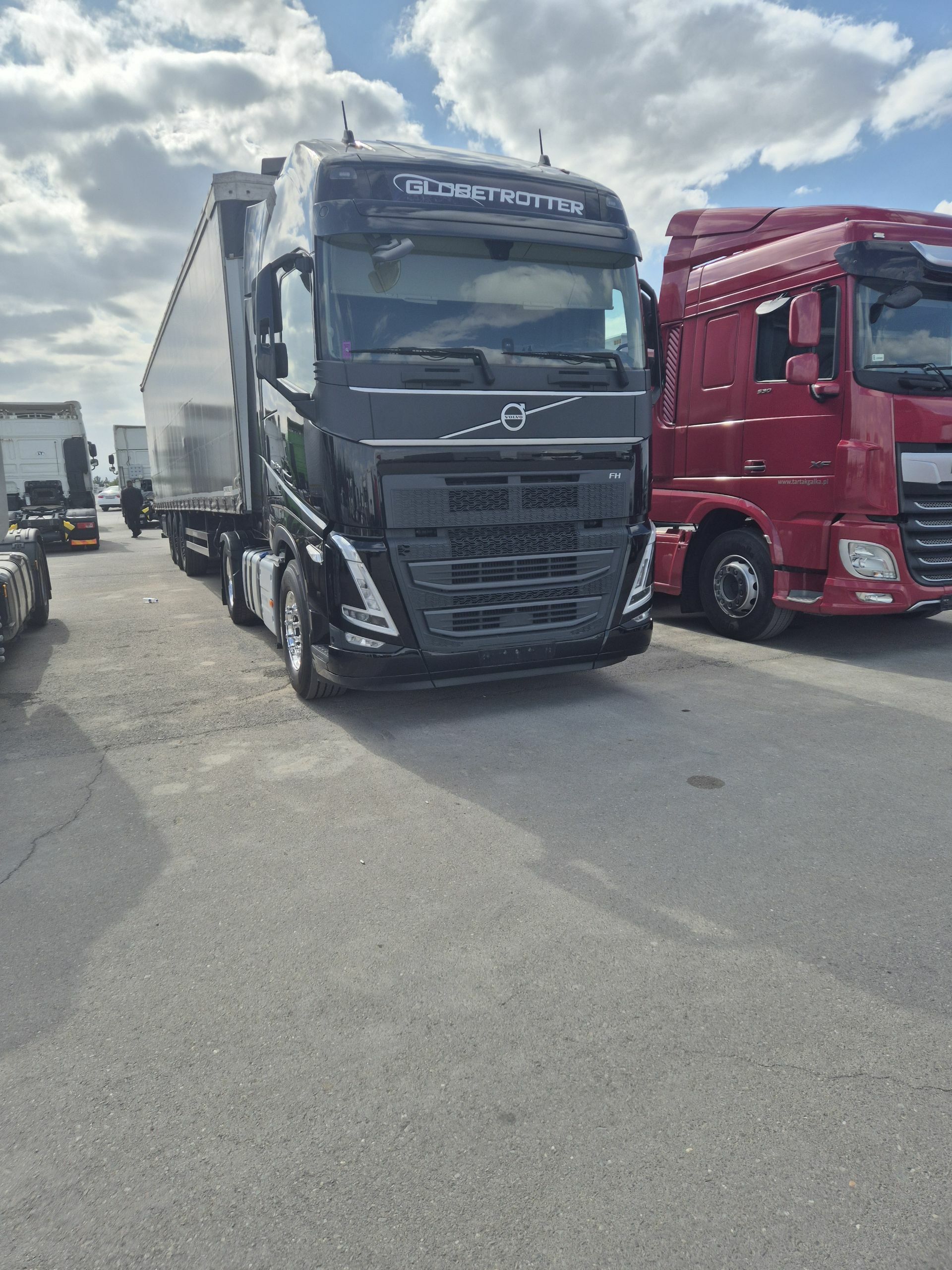Volvo FH 420 2021 - 1 400 000 TMT - Aşgabat - img 1