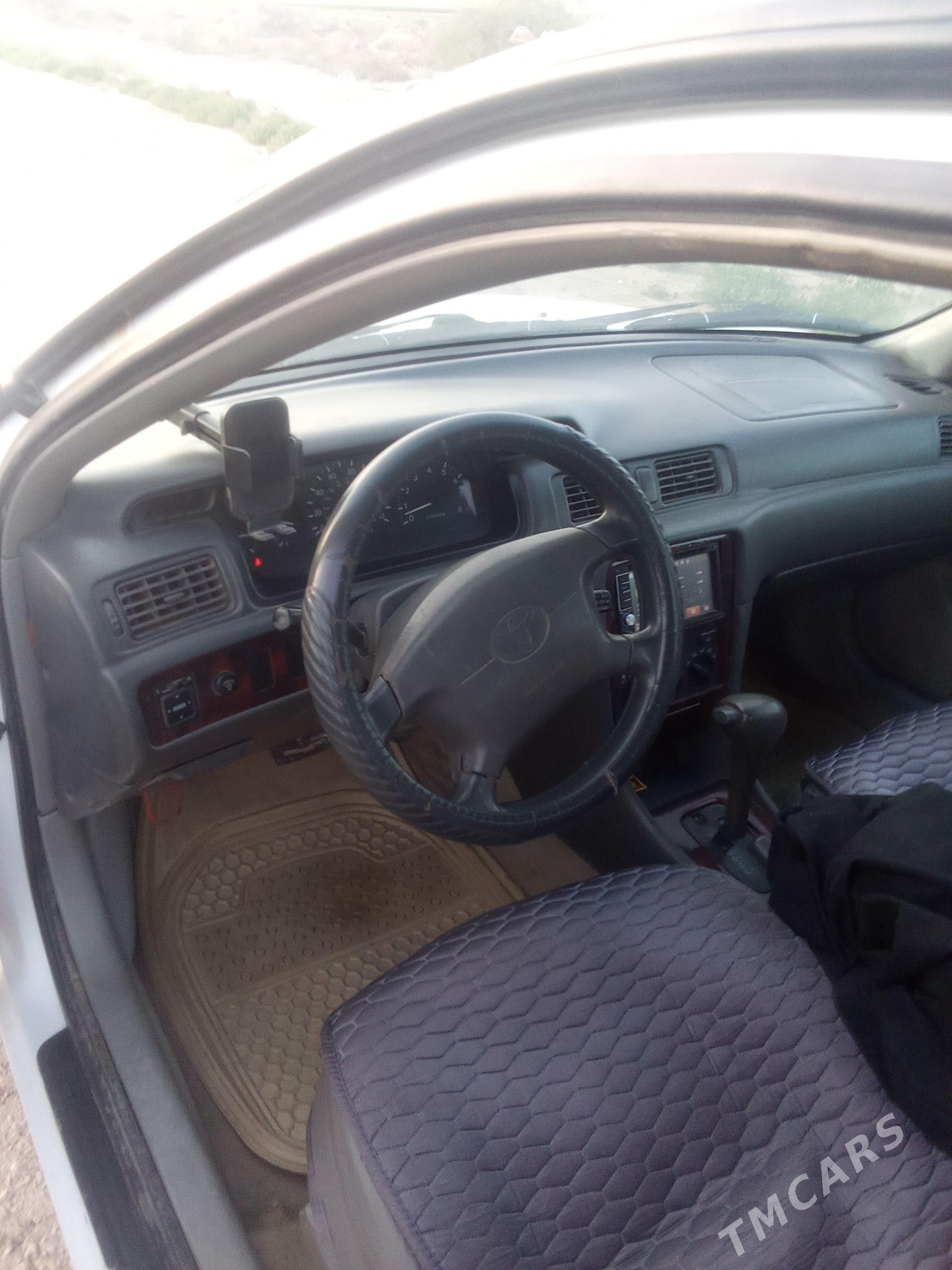 Toyota Camry 2000 - 130 000 TMT - Hojambaz - img 1