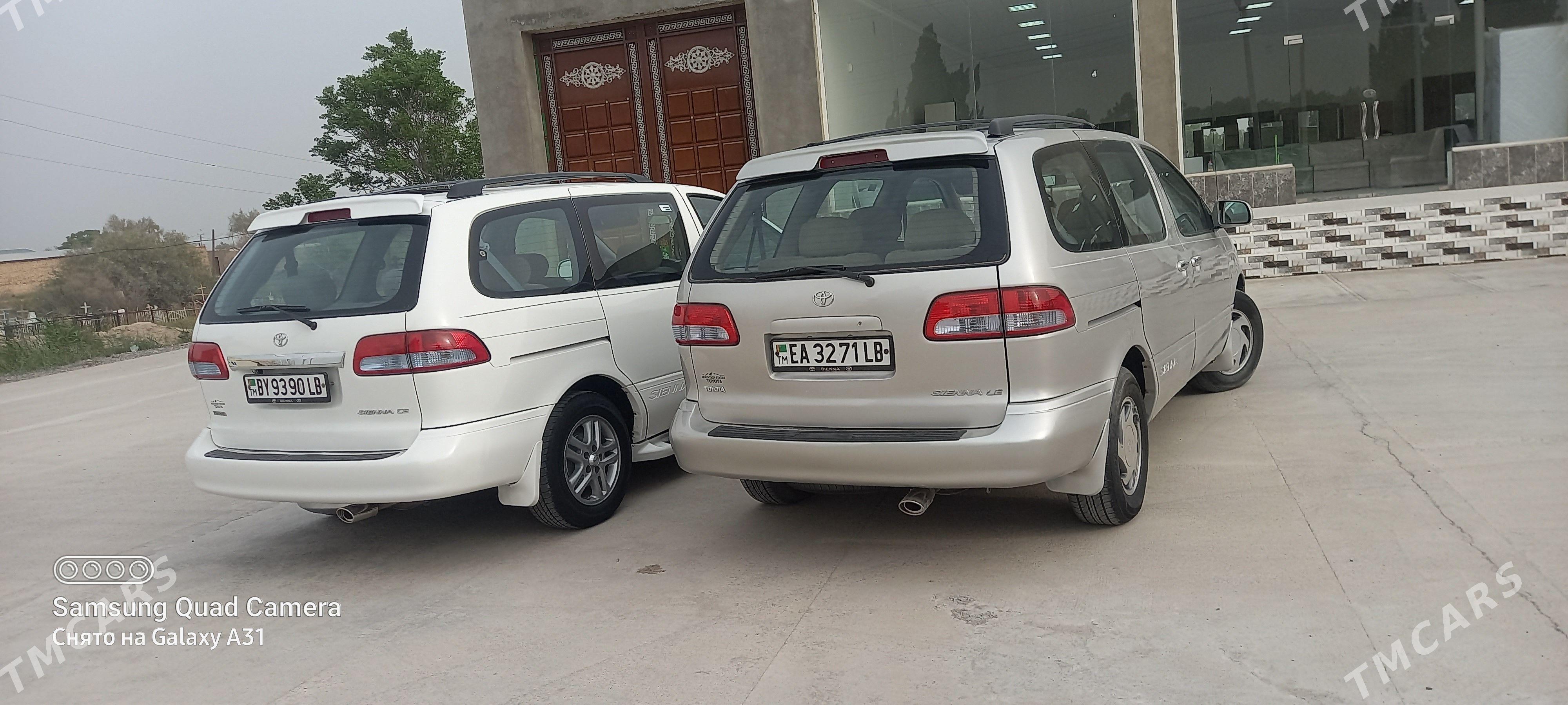 Toyota Sienna 2002 - 210 000 TMT - Halaç - img 1