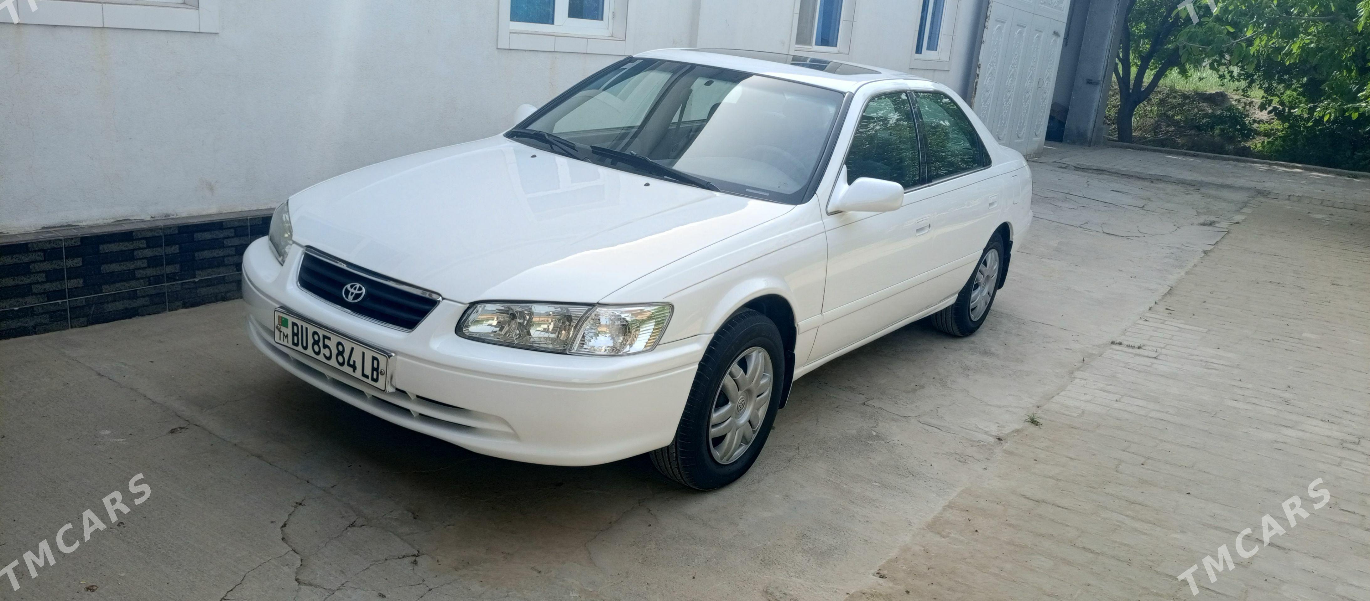 Toyota Camry 2000 - 189 000 TMT - Kerki - img 1