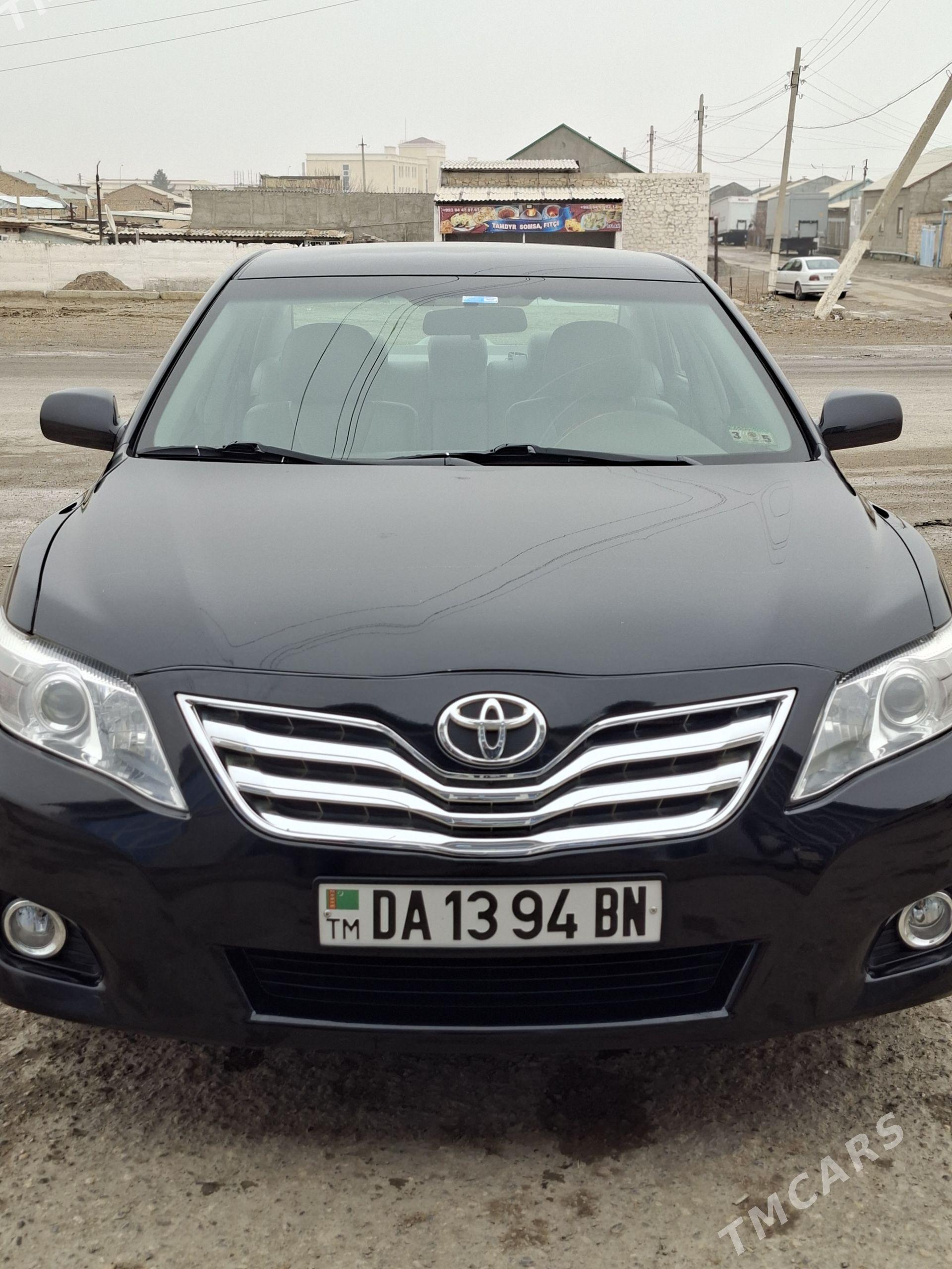 Toyota Camry 2010 - 200 000 TMT - Гызыларбат - img 1
