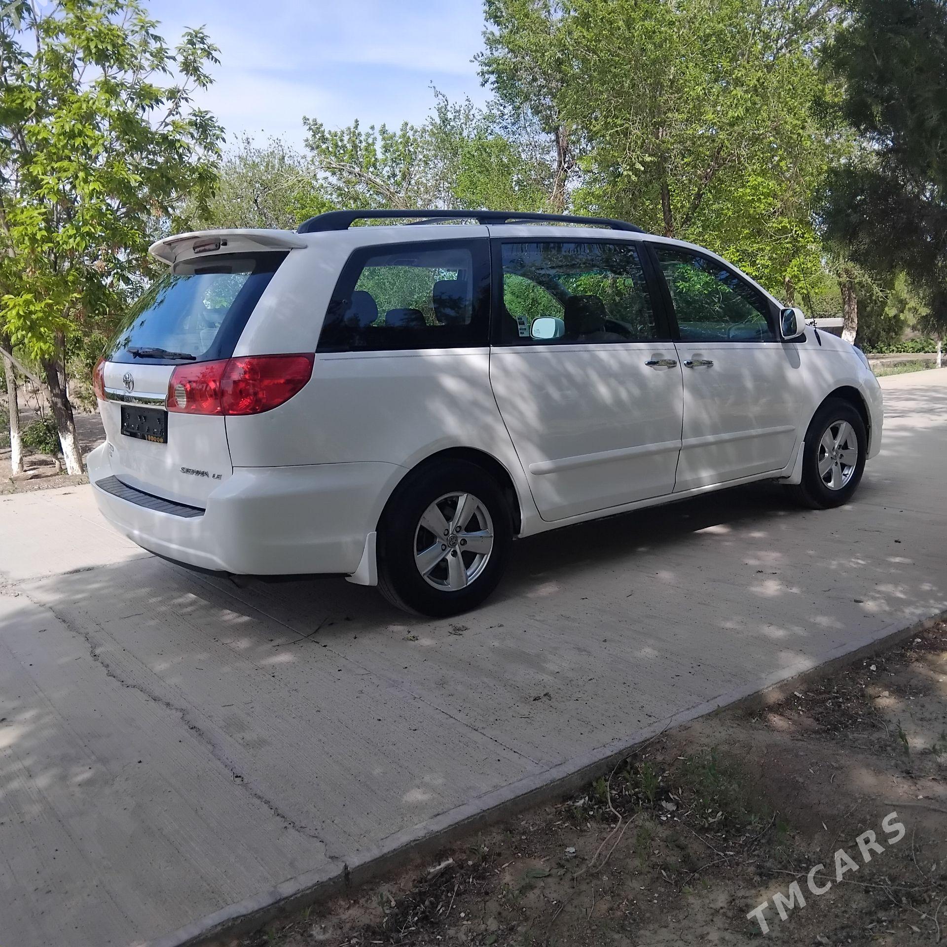 Toyota Sienna 2008 - 275 000 TMT - Дашогуз - img 1