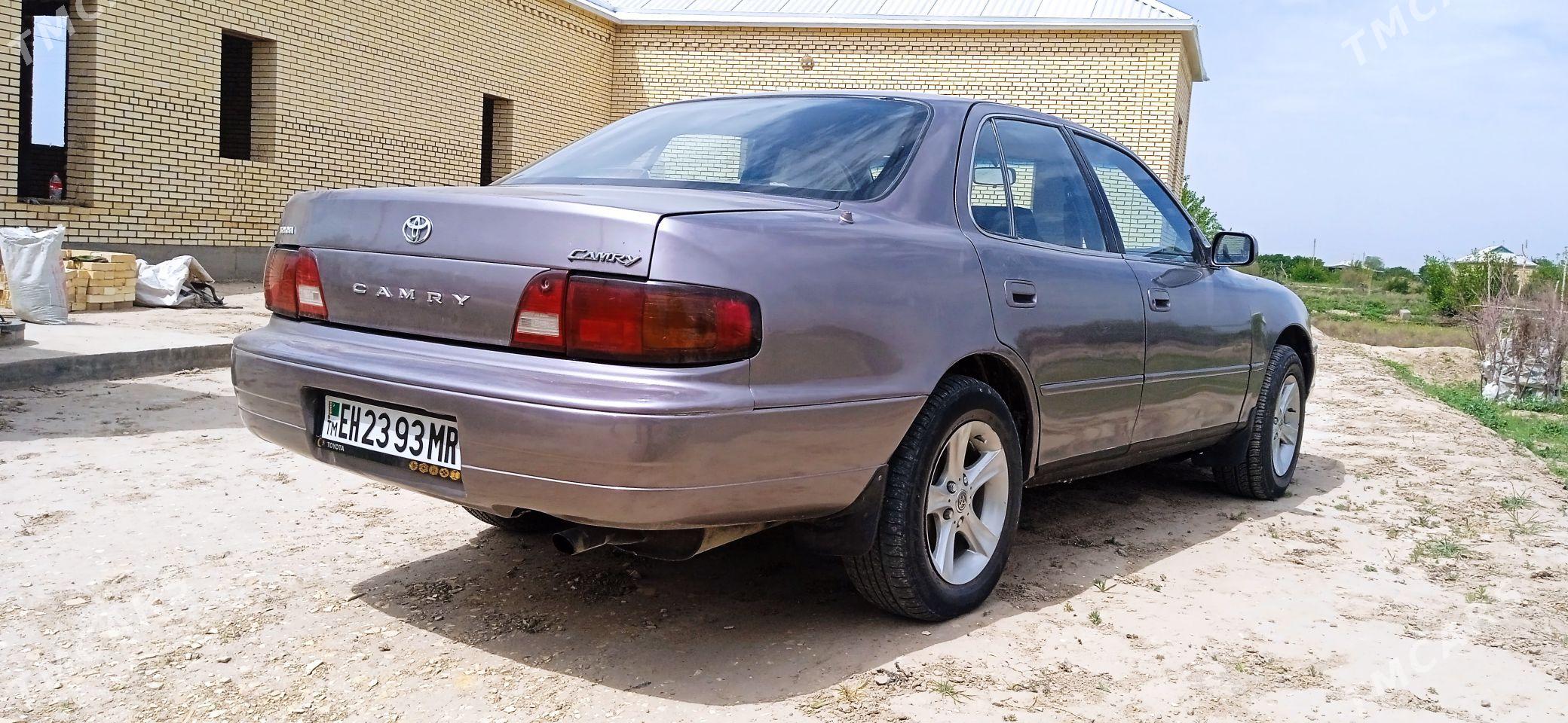 Toyota Camry 1996 - 100 000 TMT - Сакарчага - img 1